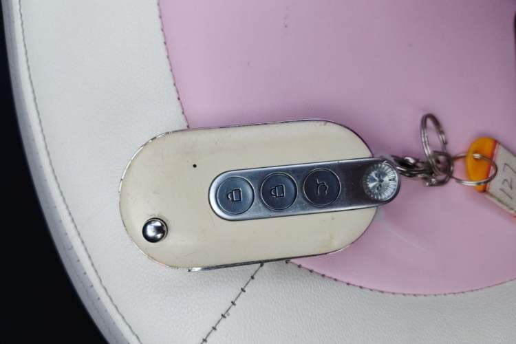Used Wuling Hongguang MINIEV 2022 Macaron Premium Model – Lithium Iron Phosphate Vehicle Key