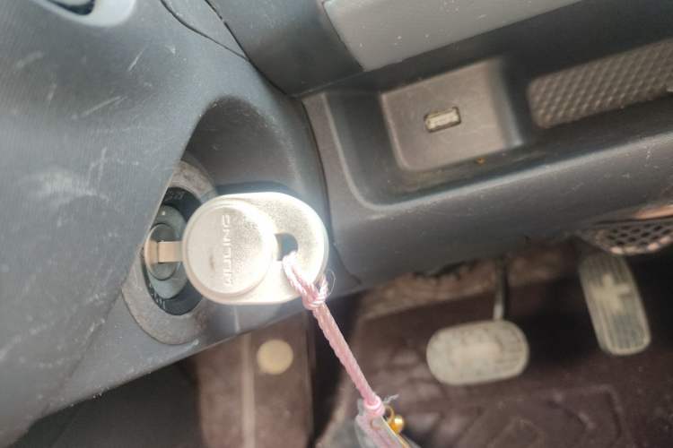 Used Wuling Hongguang MINIEV 2022 GAMEBOY 200km Gaming Edition with Lithium Iron Phosphate Vehicle Key