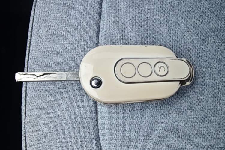 Used Wuling Hongguang MINIEV 2022 Macaron-Color Edition Lithium Iron Phosphate Vehicle Key
