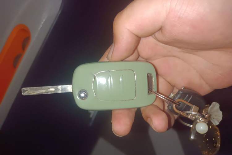 Used Wuling Hongguang MINIEV 2022 Macaron Fashion Model Lithium Iron Phosphate Vehicle Key