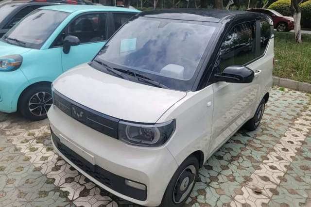 Used Wuling Hongguang MINIEV 2022 Macaron Fashion Model Lithium Iron Phosphate
