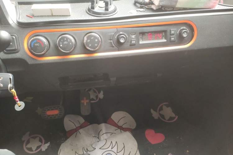 Used Wuling Hongguang MINIEV 2022 Easy Version Lithium-NMC Audio And AC Panel