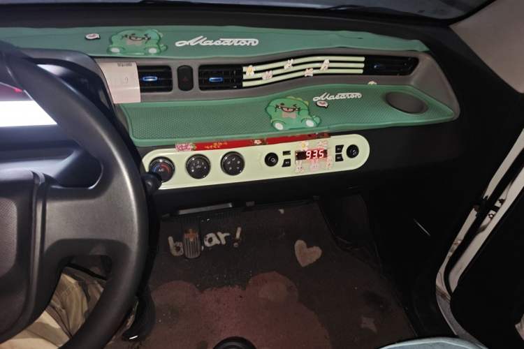 Used Wuling Hongguang MINIEV 2022 Easy Version Lithium-NMC Audio And AC Panel