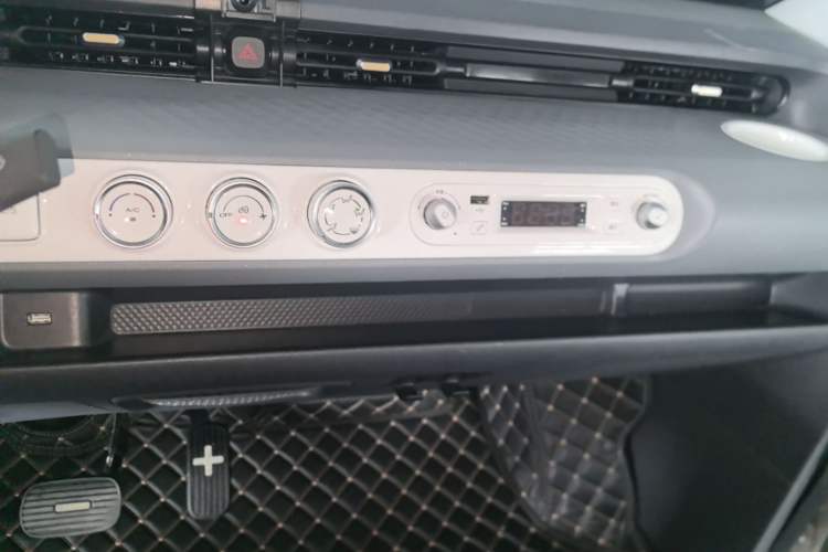 Used Wuling Hongguang MINIEV 2022 GAMEBOY 200km Gaming Edition with Lithium Iron Phosphate Audio And AC Panel