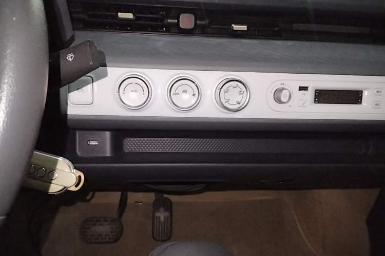 Used Wuling Hongguang MINIEV 2022 GAMEBOY 200km Gaming Edition with Lithium Iron Phosphate Audio And AC Panel