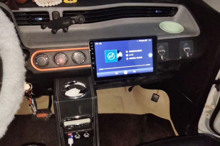 Used Wuling Hongguang MINIEV 2022 Macaron Premium Model – Lithium Ternary Battery Audio And AC Panel