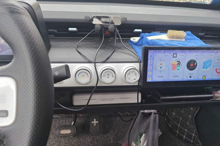 Used Wuling Hongguang MINIEV 2022 GAMEBOY 200km Gaming Edition with Lithium Iron Phosphate Audio And AC Panel