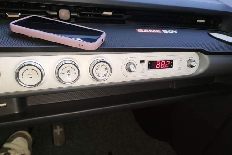 Used Wuling Hongguang MINIEV 2022 GAMEBOY 200km Gaming Edition with Lithium Iron Phosphate Audio And AC Panel