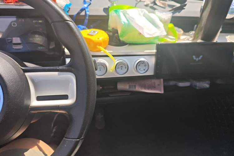 Used Wuling Hongguang MINIEV 2022 GAMEBOY 200km Gaming Edition with Lithium Iron Phosphate Audio And AC Panel