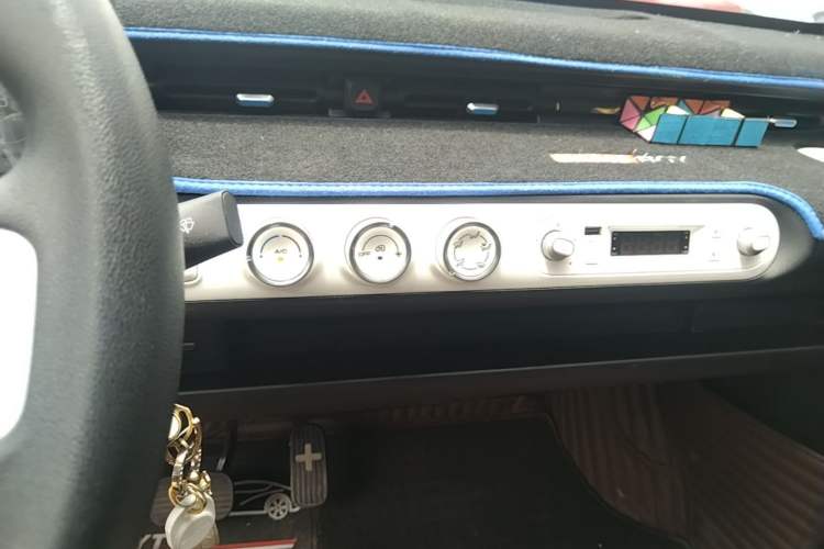 Used Wuling Hongguang MINIEV 2022 GAMEBOY 200km Gaming Edition with Lithium Iron Phosphate Audio And AC Panel