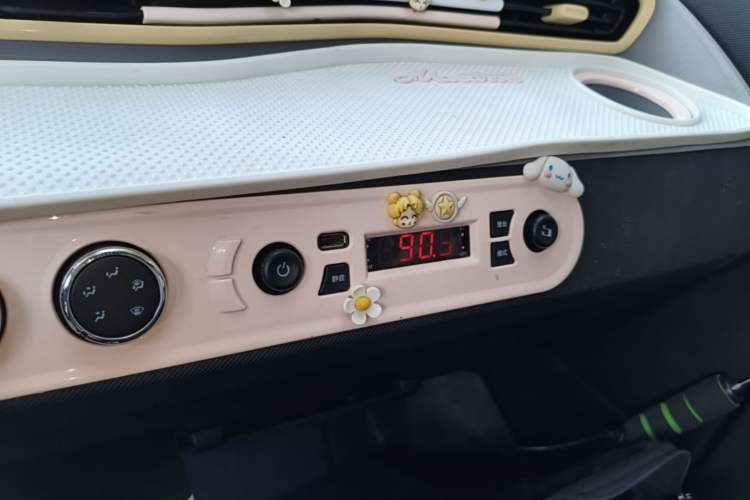 Used Wuling Hongguang MINIEV 2022 Macaron Fashion Model Lithium Iron Phosphate Audio And AC Panel