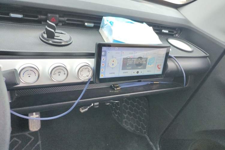 Used Wuling Hongguang MINIEV 2022 GAMEBOY 200km Gaming Edition with Lithium Iron Phosphate Audio And AC Panel