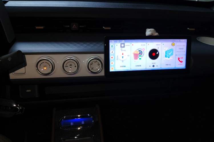 Used Wuling Hongguang MINIEV 2022 GAMEBOY 300km Enthusiast Model with Lithium Iron Phosphate Audio And AC Panel
