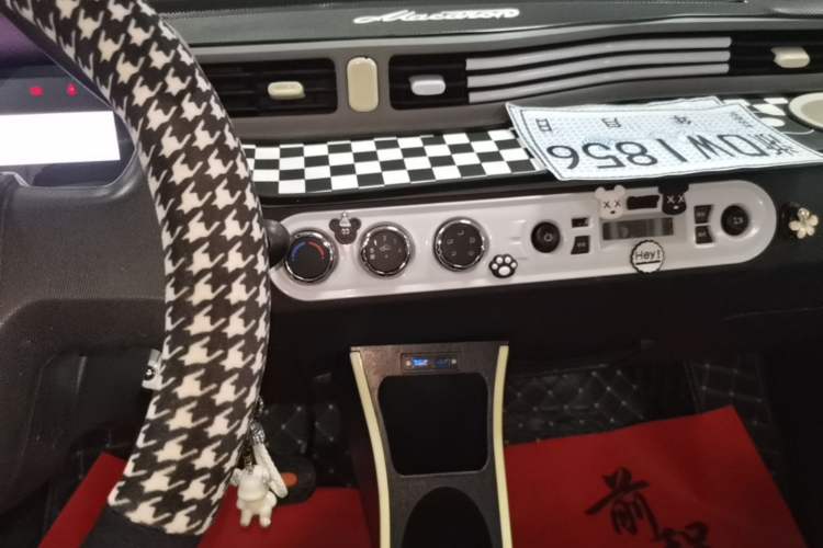 Used Wuling Hongguang MINIEV 2022 Macaron Fashion Model Lithium Iron Phosphate Audio And AC Panel