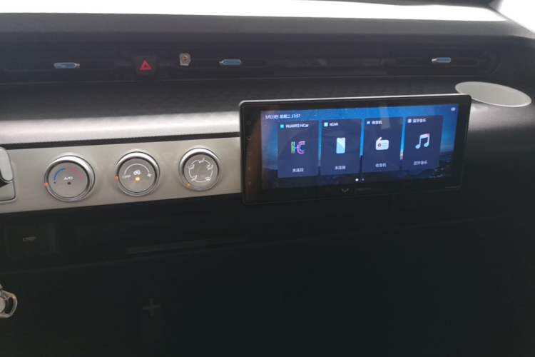 Used Wuling Hongguang MINIEV 2022 GAMEBOY 300km Enthusiast Model with Lithium Iron Phosphate Audio And AC Panel