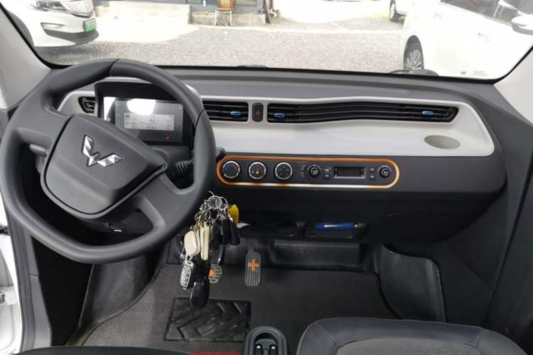 Used Wuling Hongguang MINIEV 2022 Easy Version Lithium-NMC Audio And AC Panel