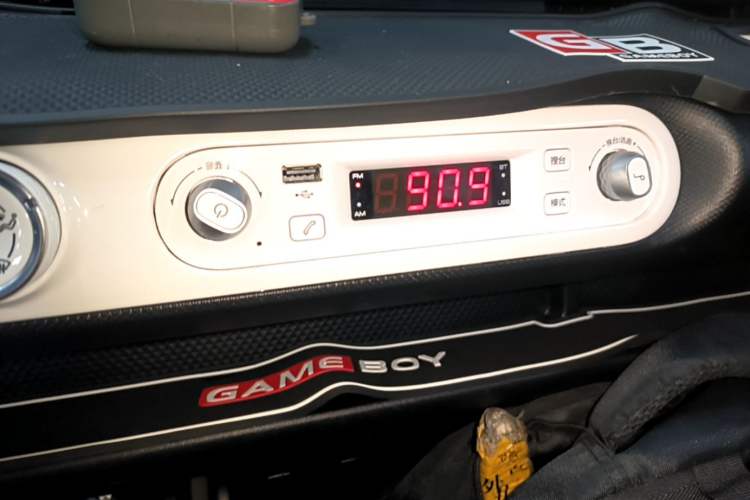 Used Wuling Hongguang MINIEV 2022 GAMEBOY 200km Gaming Edition with Lithium Iron Phosphate Audio And AC Panel