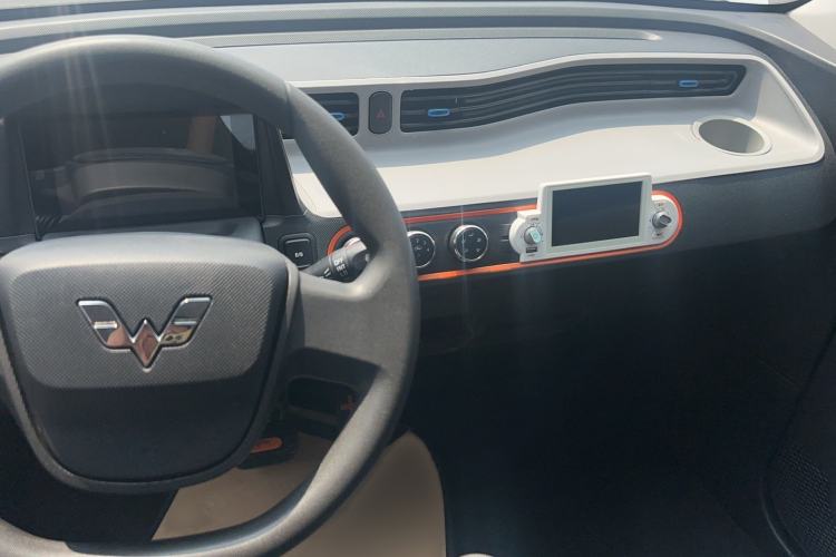 Used Wuling Hongguang MINIEV 2022 Zizai Version Lithium Iron Phosphate Audio And AC Panel