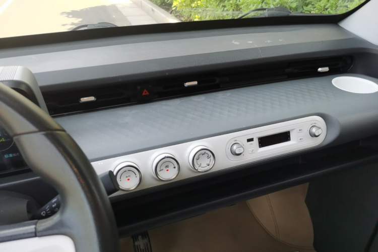 Used Wuling Hongguang MINIEV 2022 GAMEBOY 200km Gaming Edition with Lithium Iron Phosphate Audio And AC Panel