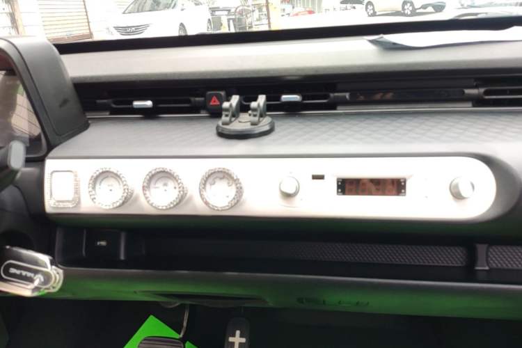 Used Wuling Hongguang MINIEV 2022 GAMEBOY 200km Gaming Edition with Lithium Iron Phosphate Audio And AC Panel