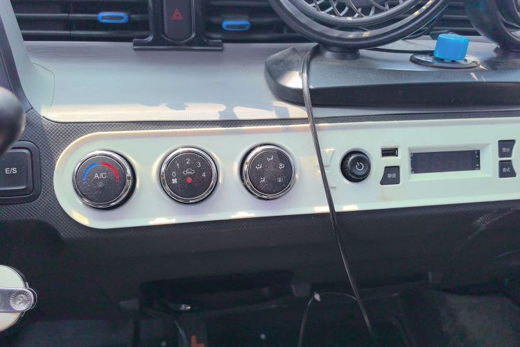 Used Wuling Hongguang MINIEV 2022 Enjoy Edition Lithium Iron Phosphate Audio And AC Panel
