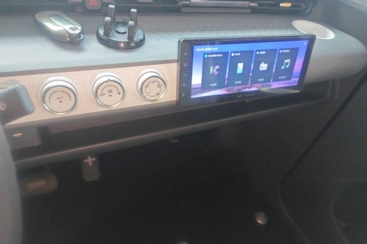 Used Wuling Hongguang MINIEV 2022 GAMEBOY 200km Gaming Edition with Lithium Iron Phosphate Audio And AC Panel