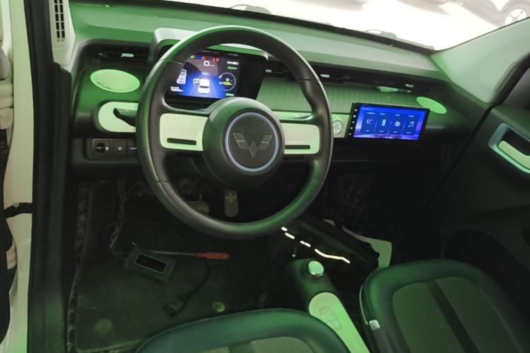 Used Wuling Hongguang MINIEV 2022 GAMEBOY 200km Gaming Edition with Lithium Iron Phosphate Center Console