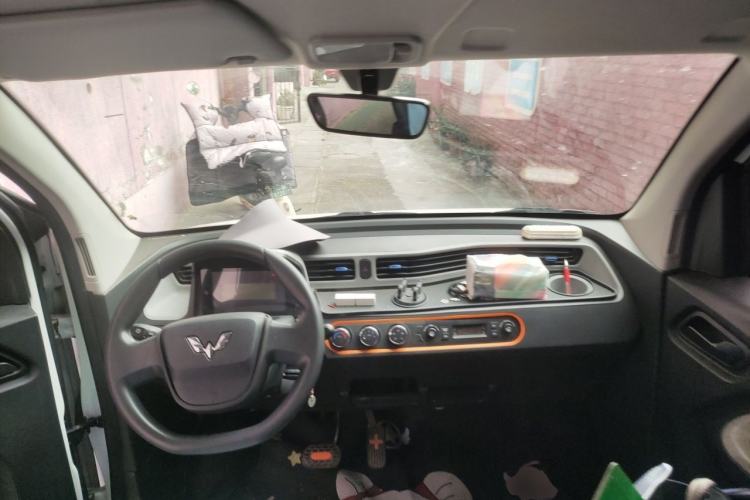 Used Wuling Hongguang MINIEV 2022 Easy Version Lithium-NMC Center Console