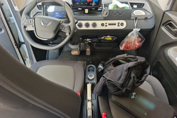 Used Wuling Hongguang MINIEV 2022 Enjoy Edition Lithium Iron Phosphate Center Console