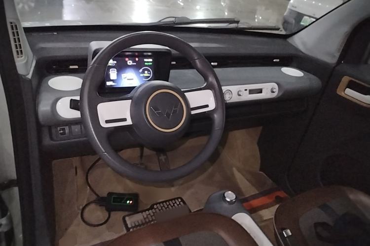 Used Wuling Hongguang MINIEV 2022 GAMEBOY 200km Gaming Edition with Lithium Iron Phosphate Center Console