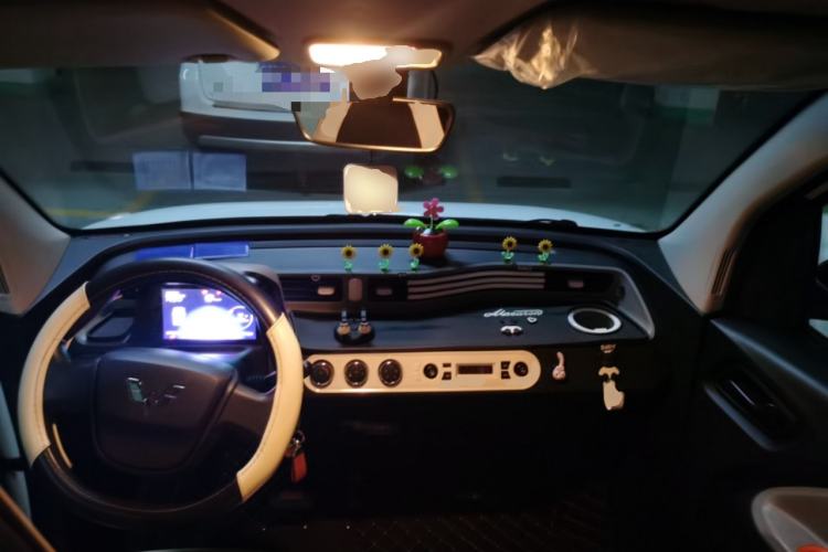 Used Wuling Hongguang MINIEV 2022 Enjoy Edition Lithium-Ion Battery Center Console