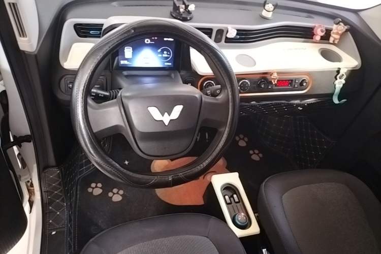 Used Wuling Hongguang MINIEV 2022 Enjoy Edition Lithium Iron Phosphate Center Console