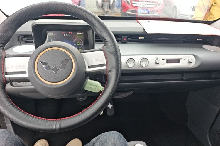Used Wuling Hongguang MINIEV 2022 GAMEBOY 200km Gaming Edition with Lithium Iron Phosphate Center Console