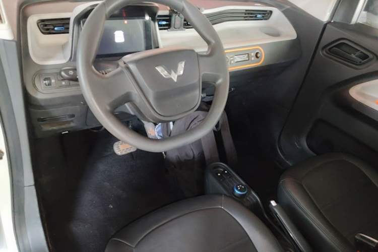 Used Wuling Hongguang MINIEV 2022 Enjoy Edition Lithium Iron Phosphate Center Console