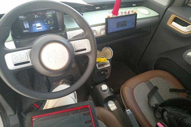 Used Wuling Hongguang MINIEV 2022 GAMEBOY 200km Gaming Edition with Lithium Iron Phosphate Center Console
