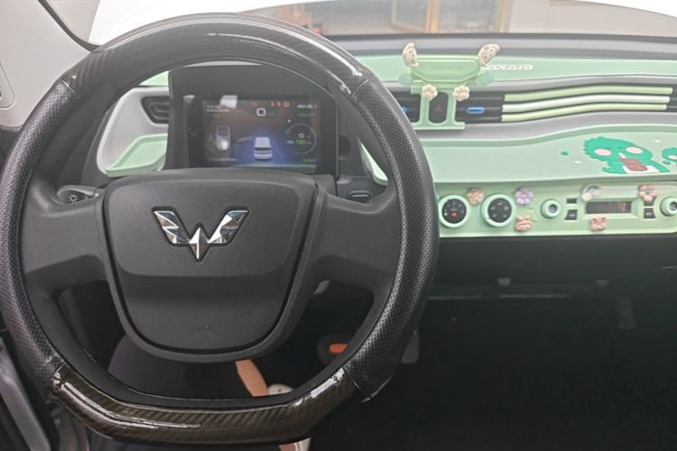 Used Wuling Hongguang MINIEV 2022 Zizai Version Lithium-NMC Center Console