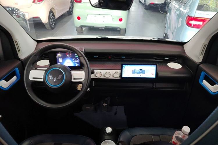 Used Wuling Hongguang MINIEV 2022 GAMEBOY 300km Enthusiast Model with Lithium Iron Phosphate Center Console