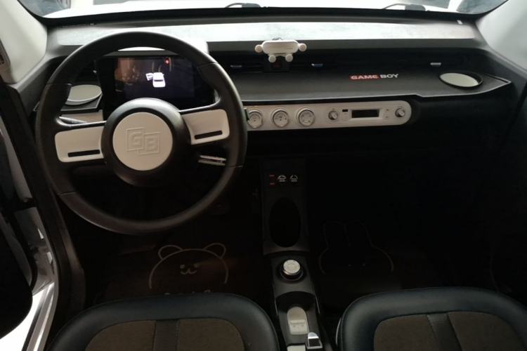 Used Wuling Hongguang MINIEV 2022 GAMEBOY 200km Gaming Edition with Lithium Iron Phosphate Center Console
