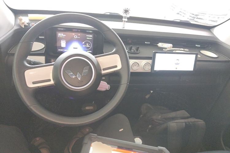 Used Wuling Hongguang MINIEV 2022 GAMEBOY 200km Gaming Edition with Lithium Iron Phosphate Center Console