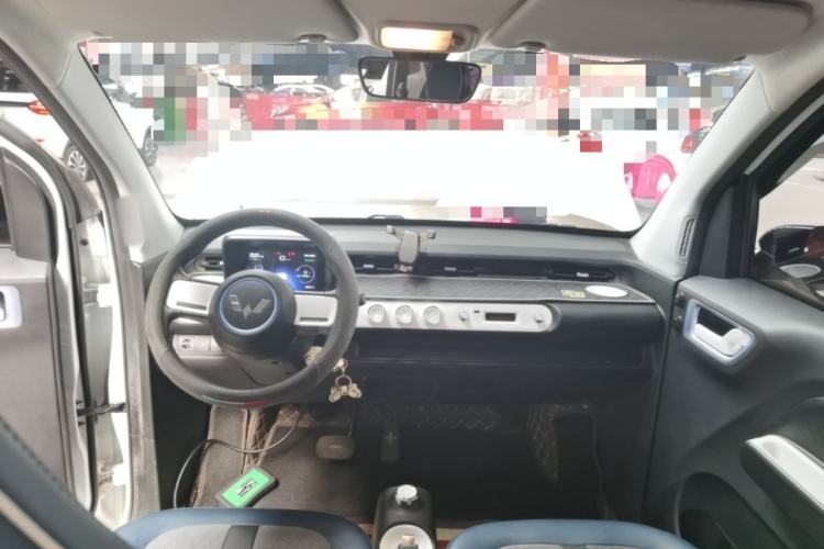 Used Wuling Hongguang MINIEV 2022 GAMEBOY 200km Gaming Edition with Lithium Iron Phosphate Center Console