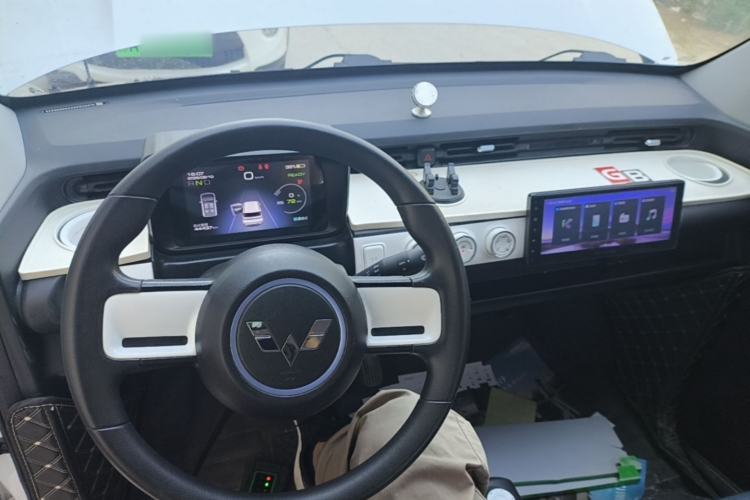 Used Wuling Hongguang MINIEV 2022 GAMEBOY 200km Gaming Edition with Lithium Iron Phosphate Center Console