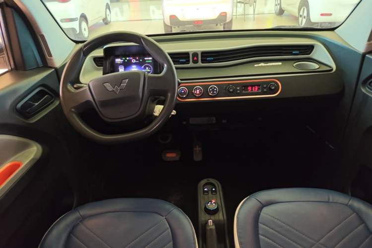 Used Wuling Hongguang MINIEV 2022 Enjoy Edition Lithium Iron Phosphate Center Console