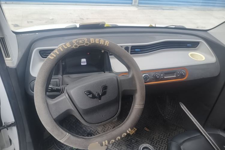 Used Wuling Hongguang MINIEV 2022 Zizai Version Lithium Iron Phosphate Center Console