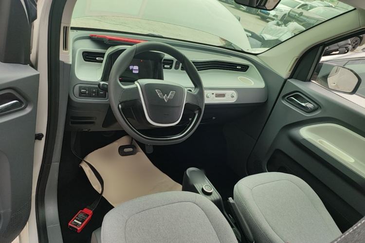 Used Wuling Hongguang MINIEV 2022 Macaron Premium Model – Lithium Iron Phosphate Center Console