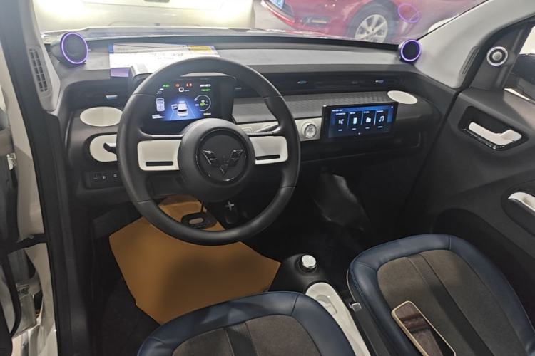 Used Wuling Hongguang MINIEV 2022 GAMEBOY 300km Enthusiast Model with Lithium Iron Phosphate Center Console