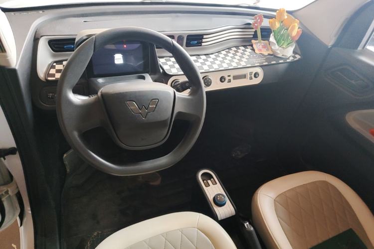 Used Wuling Hongguang MINIEV 2022 Enjoy Edition Lithium-Ion Battery Center Console