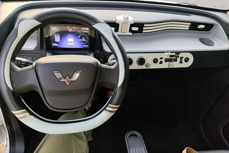 Used Wuling Hongguang MINIEV 2022 Enjoy Edition Lithium Iron Phosphate Center Console