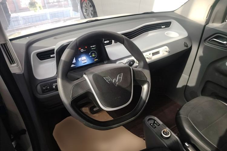 Used Wuling Hongguang MINIEV 2022 Macaron Fashion Edition Lithium-Nickel-Cobalt-Alpha-oxide Center Console