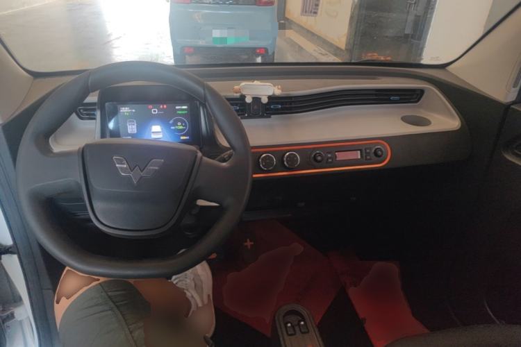 Used Wuling Hongguang MINIEV 2022 Zizai Version Lithium-NMC Center Console