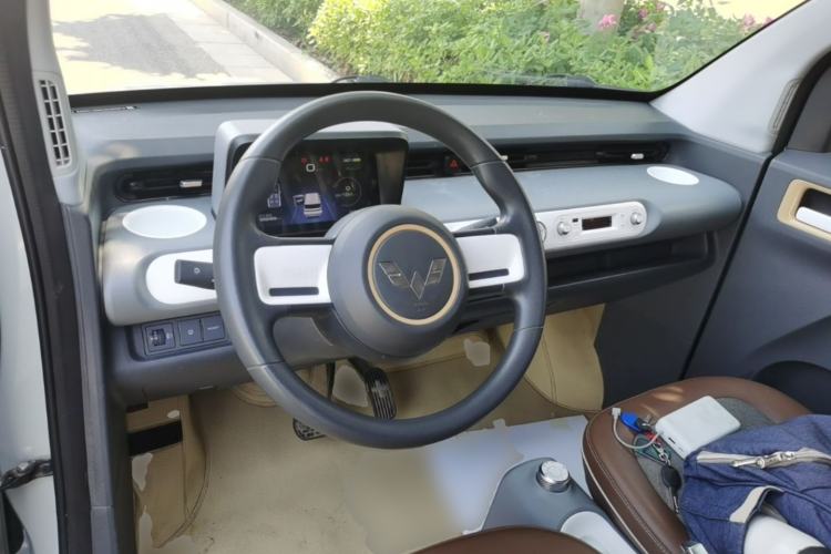Used Wuling Hongguang MINIEV 2022 GAMEBOY 200km Gaming Edition with Lithium Iron Phosphate Center Console
